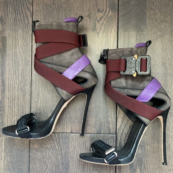 DSQUARED2 Strappy Buckle Open Toe Stiletto Heel 38 - Picture 6 of 10